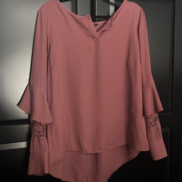 RW & Co Blouse - Picture 7 of 8